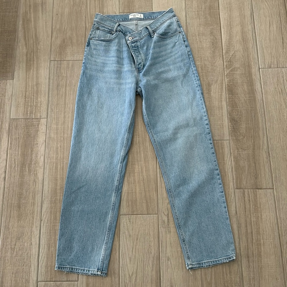 Abercrombie The Dad High Rise Jeans Size 29/8R